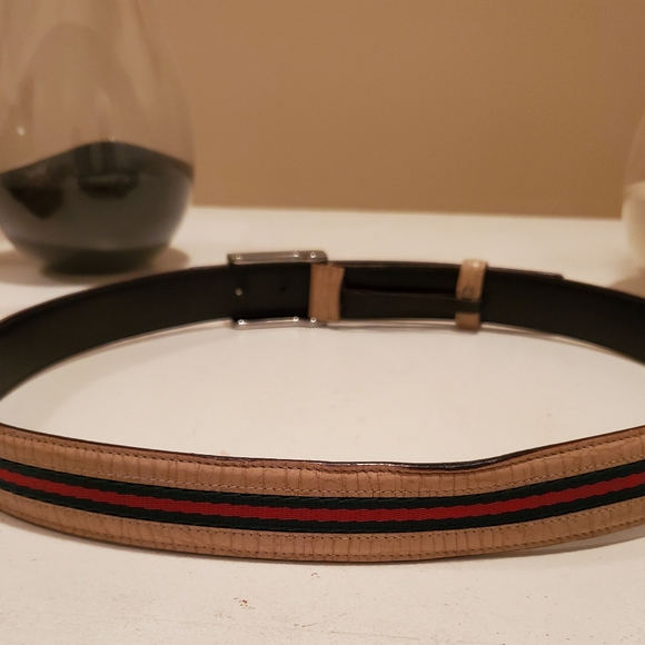 Gucci Interlocking Leather & Canvas Belt 🎊 Host Pick - Picture 5 of 11